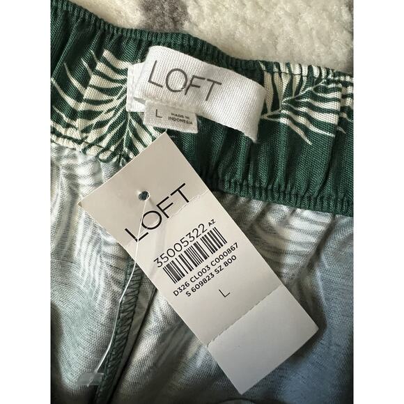 ANN TAYLOR LOFT 2023 Green Leaf Fluid Wide Leg Pants - Picture 6 of 11